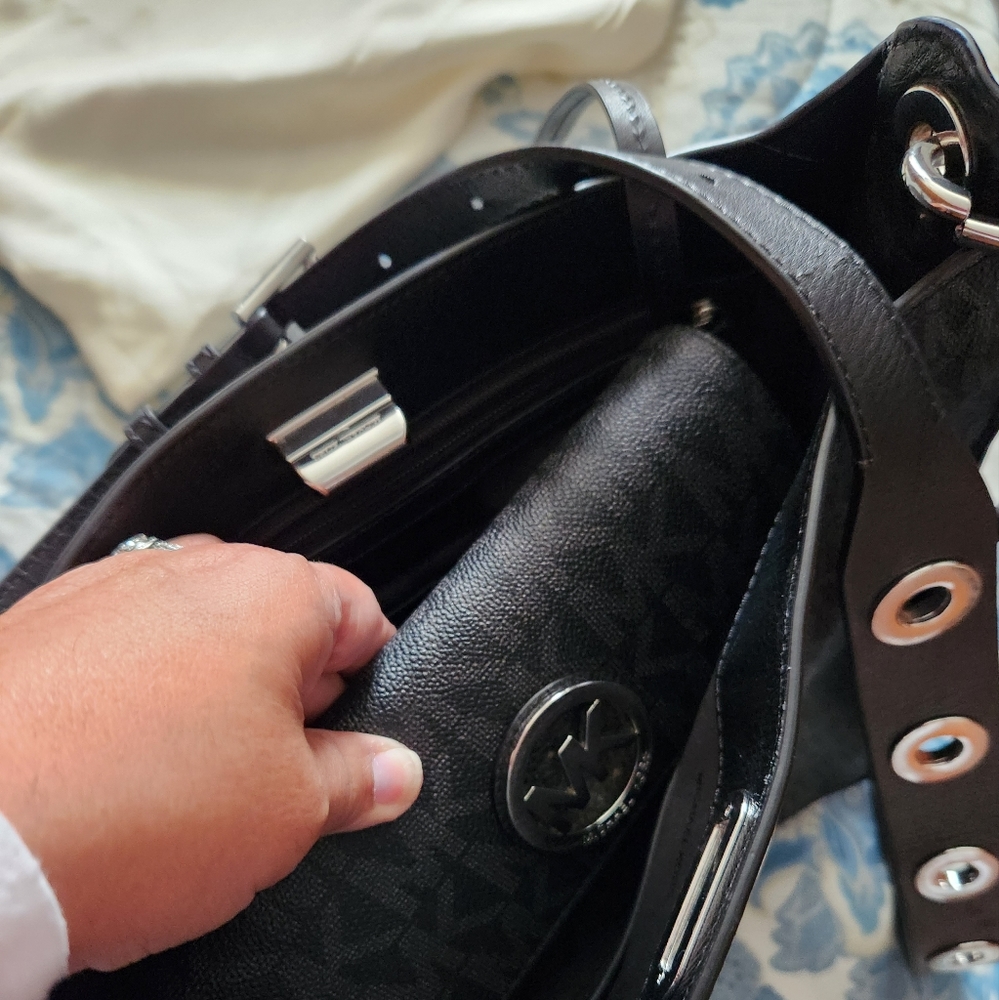 Michael kors bag and wallet